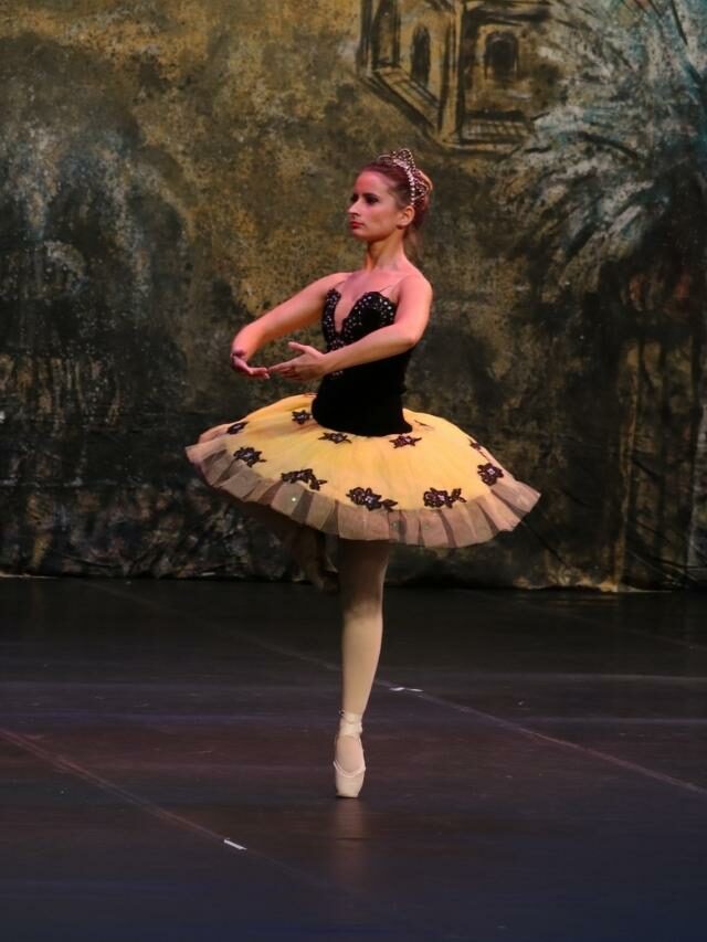 Passo a passo para a pirueta perfeita no ballet